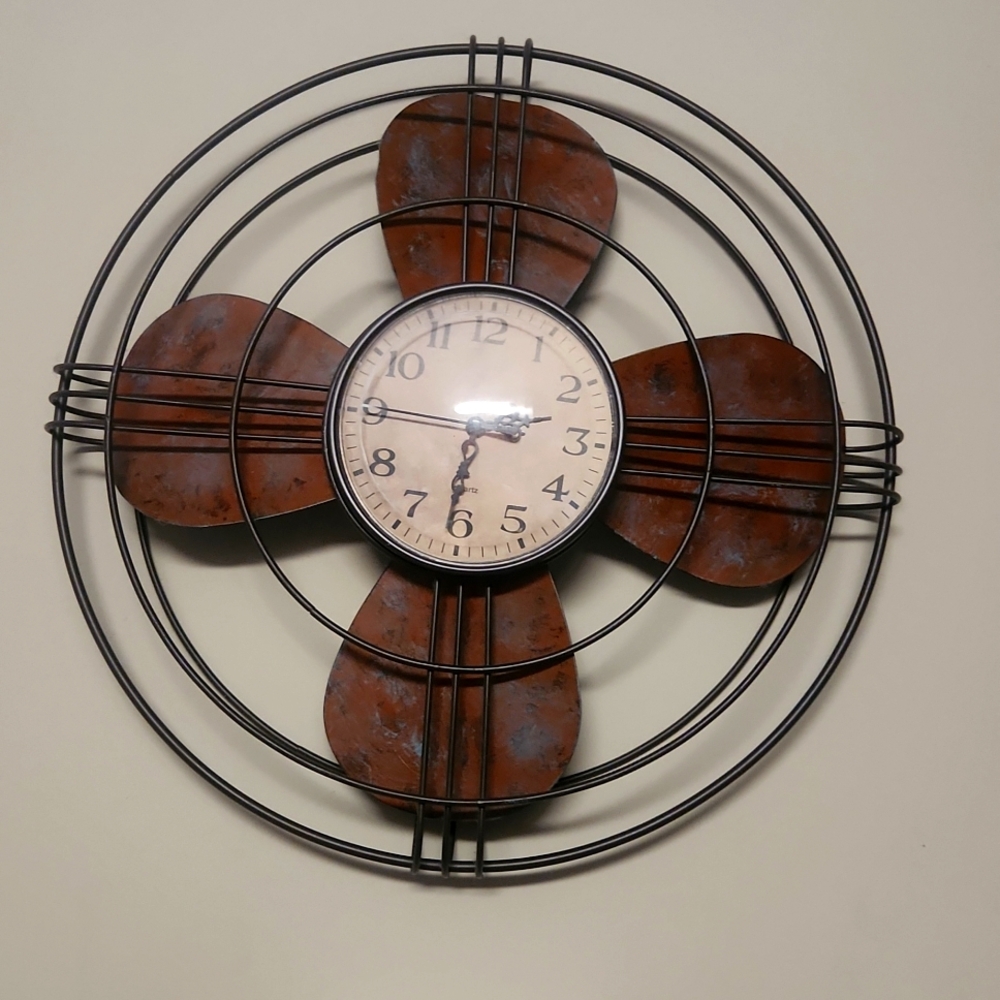 Decorating Red Iron Fan